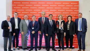 Από τη διοικητική ομάδα της Interamerican - από αριστερά: Ανδρέας Φιαμέγκος - Διευθυντής Νομικής Υπηρεσίας, Πάνος Κούβαλης - Tribe Leader, Mobility & Convenience, Γιώργος Βαλαής - Γενικός Διευθυντής Βοηθείας, Λευτέρης Κυριακάκης - Corporate Strategy Leade