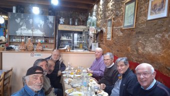 Το στιγμιότυπο από την τελευταία συνάντηση της παλιοπαρέας Το στιγμιότυπο από την τελευταία συνάντηση της παλιοπαρέας