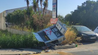 Χωρίς τηλέφωνα η Λευκωνιά λόγω τροχαίου Χωρίς τηλέφωνα η Λευκωνιά λόγω τροχαίου