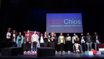 Η ομάδα πρωτοβουλίας για την οδική ασφάλεια στη σκηνή του TEDx Chios