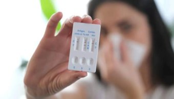 Τριπλό τεστ για RSV - covid και γρίπη Τριπλό τεστ για RSV - covid και γρίπη