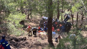 πτώση ΙΧ σε γκρεμό στη διασταύρωση του Πιτυούς προς το Γιαννάκι πτώση ΙΧ σε γκρεμό στη διασταύρωση του Πιτυούς προς το Γιαννάκι