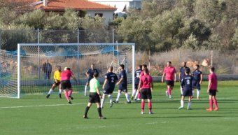 Φάση από το παιχνίδι του Ηρακλή με τον Πανοινούσσιο Φάση από το παιχνίδι του Ηρακλή με τον Πανοινούσσιο