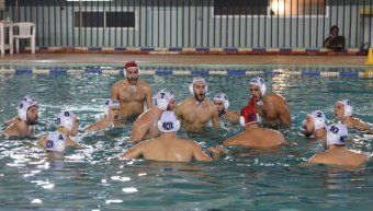 Τα παιδιά του Ν.Ο. Χίου/Astra Airlines έκαναν εύκολο το πέρασμά τους από τον Άλιμο, επικρατώντας με 12-5 του Καλαμακίου. Μπορεί να κόλλησαν επιθετικά στο 1ο οκτάλεπτο όμως όταν πήραν μπροστά καθάρισαν άνετα το παιχνίδι.  Φωτό: Κώστας Μ. Αναγνώστου