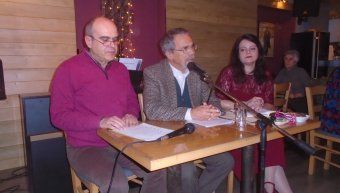 Τα «Ημερολόγια Ασυρμάτου μνήμες ιστορίας, μνήμες ζωής» του Πάνου Καρασούλη παρουσιάστηκαν από τον Δημήτρη Φρεζούλη Τα «Ημερολόγια Ασυρμάτου μνήμες ιστορίας, μνήμες ζωής» του Πάνου Καρασούλη παρουσιάστηκαν από τον Δημήτρη Φρεζούλη