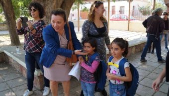 Από την περσινή υποδοχή των παιδιών. Στην φωτογραφία η Εισαγγελέας Χίου.