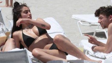 Οι φωτογραφίες από την εξόρμησή της σε παραλία του Μαϊάμι