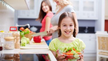 Ο ρόλος της μητέρας στη σχέση παιδιού με φαγητό