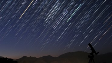 Διάττοντες