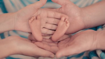 πόδια μωρού