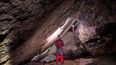 το σπήλαιο «τρύπα του ανέμου»