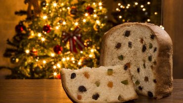 Χριστουγεννιάτικο κέικ panettone