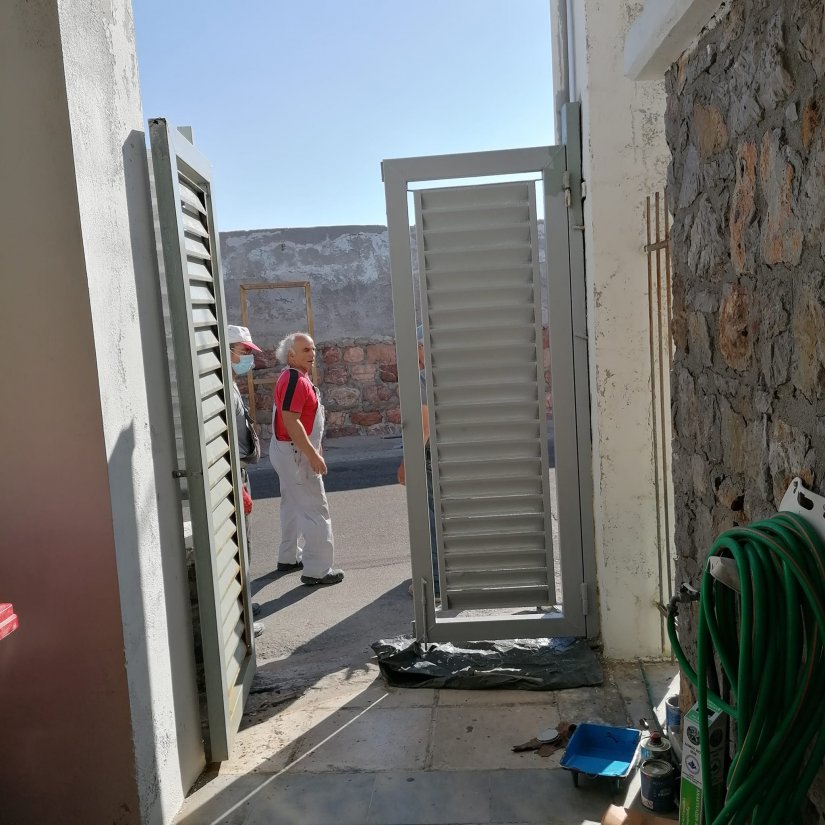 Από τις επισκευές του Δήμου Χίου στο έκτρωμα του Τελωνείου