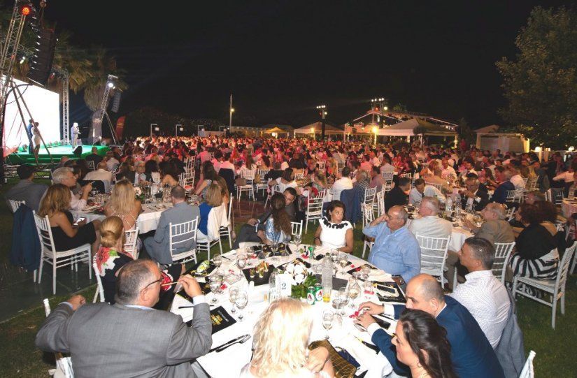 Στιγμιότυπα από την εκδήλωση, στην οποία παρευρέθηκαν 800 συνεργάτες των πωλήσεων και στελέχη της INTERAMERICAN και θεσμικοί εκπρόσωποι της αγοράς. 