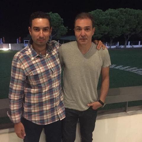 Ο Βαλάντης Κοντίλης στο φωτογραφικό στιγμιότυπο με τον γνωστό διεθνή διαιτητή της Α1 Ανδρών, Χρήστο Χριστοδούλου. Ο τελευταίος, που ανήκει στο σύνδεσμο Αχαΐας – Ηλείας, σφύριξε στους Ολυμπιακούς Αγώνες του Ρίου εκπροσωπώντας την ελληνική διαιτησία στη σημαντικότερη αθλητική διοργάνωση της υφηλίου.