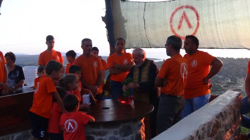 Αγιασμός στο πυροφυλάκιο της εθελοντικής ομάδας Λιθίου Αγιασμός στο πυροφυλάκιο της εθελοντικής ομάδας Λιθίου