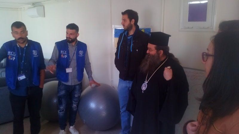 Ο Μητροπολίτης Χίου στους πρόσφυγες της ΒΙΑΛ