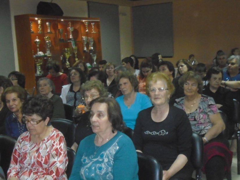 Κατάμεστη η αίθουσα του Συλλόγου Κατάμεστη η αίθουσα του Συλλόγου