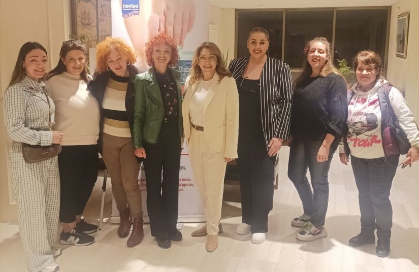 Με επιτυχία και συμμετοχή η διημερίδα της "Γλυκιάς Διάδρασης" Με επιτυχία και συμμετοχή η διημερίδα της "Γλυκιάς Διάδρασης"