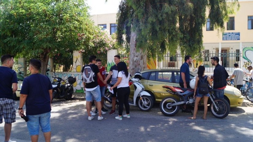 Πρώτη μέρα πανελλαδικών εξετάσεων στο ΕΠΑΛ