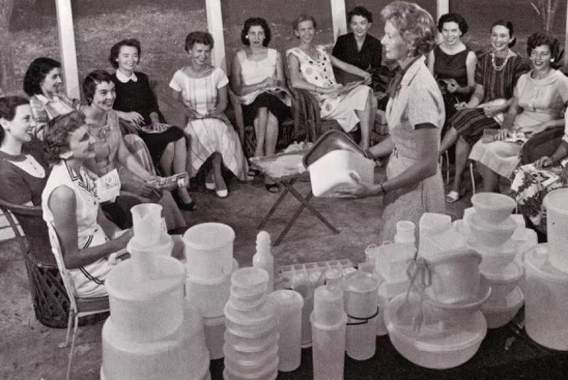 Η τάπερ, έγραψε τη δική της ιστορία, αλλά μετά από 77 χρόνια υπέβαλε αίτηση χρεοκοπίας