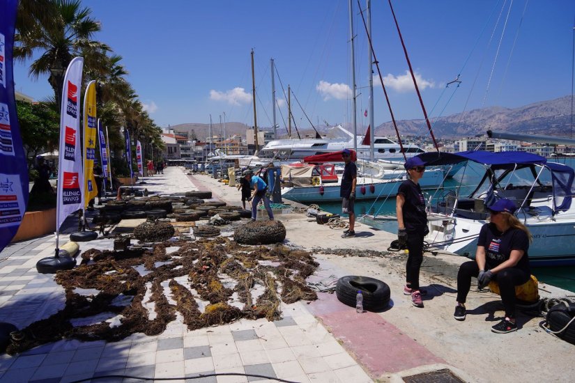 H Aegean Rebreath με την υποστήριξη της Attica Group καθαρίζουν το λιμάνι της Χίου H Aegean Rebreath με την υποστήριξη της Attica Group καθαρίζουν το λιμάνι της Χίου