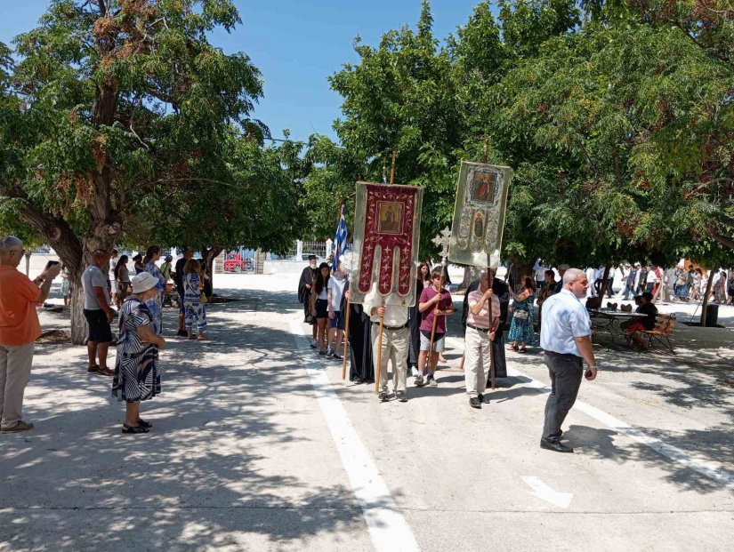 Λιτάνευση Ιερής Εικόνας Αγίας Μαρκέλλας Λιτάνευση Ιερής Εικόνας Αγίας Μαρκέλλας