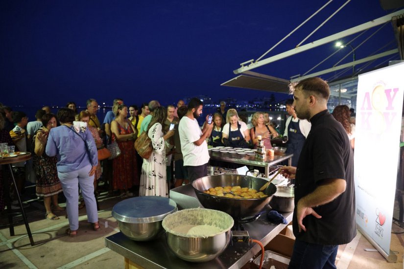 Ανάρπαστοι οι μαστιχολουκουμάδες στο Mastihashop Ανάρπαστοι οι μαστιχολουκουμάδες στο Mastihashop