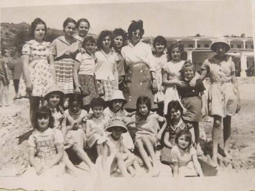 Η φωτό από μαθητική εκδρομή στον Καρφά.