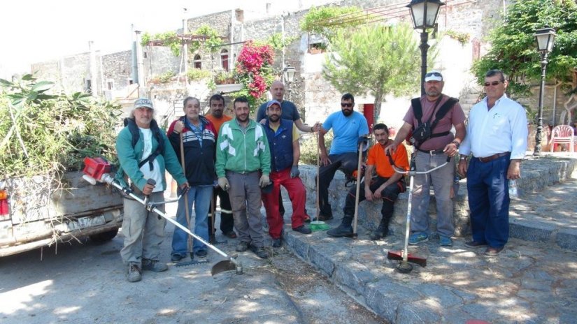 Η Ομάδα Δασοπυρόσβεσης επί το έργον Η Ομάδα Δασοπυρόσβεσης επί το έργον