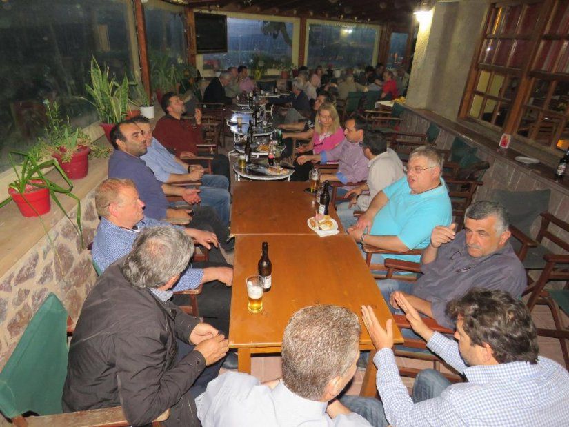 Μαζική η πρώτη συνάντηση