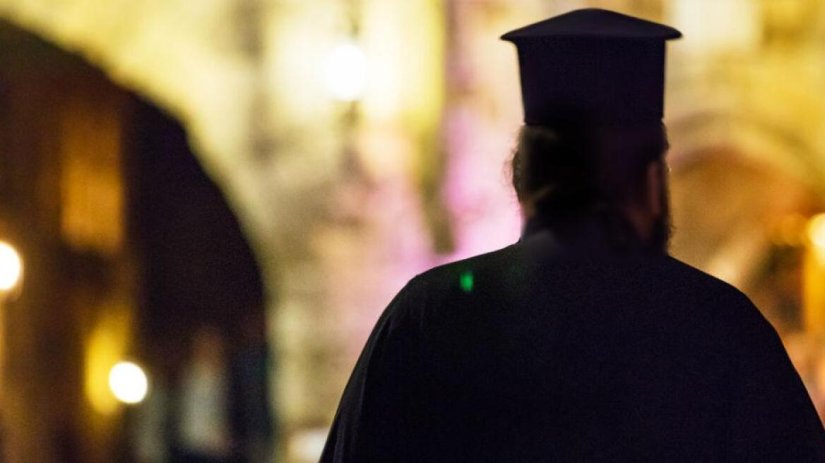 Ιερωμένοι Ιερωμένοι