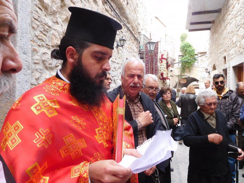 Η περιφορά της εικόνας των Ταξιαρχών στα Μεστά