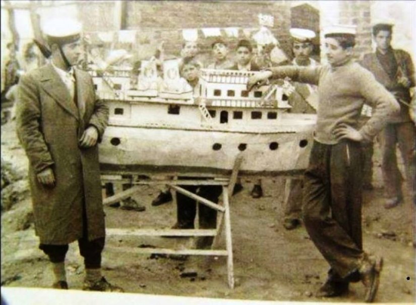 Παλιό το έθιμο των αγιοβασιλιάτικων βαπορακιών στη Χίο Παλιό το έθιμο των αγιοβασιλιάτικων βαπορακιών στη Χίο