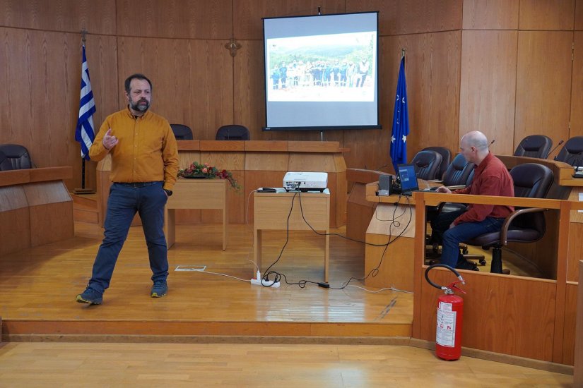 Εκαπιδευτικό εργαστήριο για εθελοντικές ομάδες και φορείς πάνω στις δασικές πυρκαγιές Εκαπιδευτικό εργαστήριο για εθελοντικές ομάδες και φορείς πάνω στις δασικές πυρκαγιές