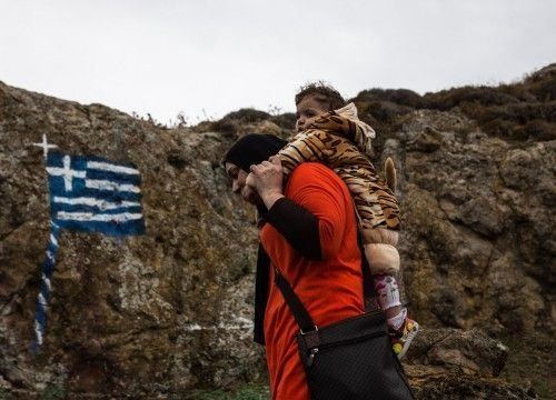 Λέσβος: Αυξήθηκαν οι προσφυγικές ροές μετά το πραξικόπημα-Ατόνησαν οι έλεγχοι στις τουρκικές ακτές 116 πρόσφυγες και μετανάστες έφτασαν το πρωί, οι περισσότεροι αφρικανοί