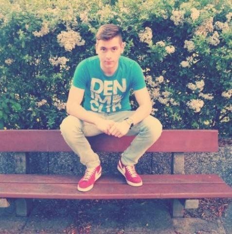 Ο 17χρονος είχε καταγωγή από τον Άρατο Ροδόπης και οι γονείς του είχαν φύγει πριν 20 χρόνια από τη Δ. Θράκη 