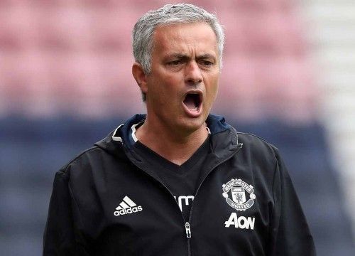 Θέλει να εξασφαλίσει τάξη και πειθαρχία στα αποδυτήρια 