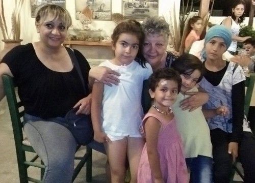 Την έβριζαν και τελικά την ανάγκασαν να κλείσει το κατάστημα 