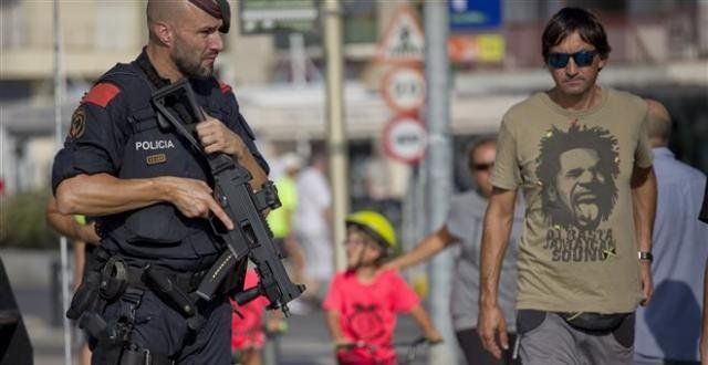 Στους 14 αυξήθηκαν οι νεκροί από τα δύο τρομοκρατικά χτυπήματα στην Ισπανία