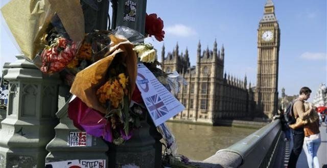 Οι πρόσφατες επιθέσεις στο Μάντσεστερ και στο Λονδίνο οδήγησαν σε μείωση του αριθμού των επισκεπτών σε πάρκα και αξιοθέατα, σύμφωνα με την εταιρεία Merlin Entertainments που διαχειρίζεται το μουσείο κέρινων ομοιωμάτων Madame Tussaud's και την Legoland.