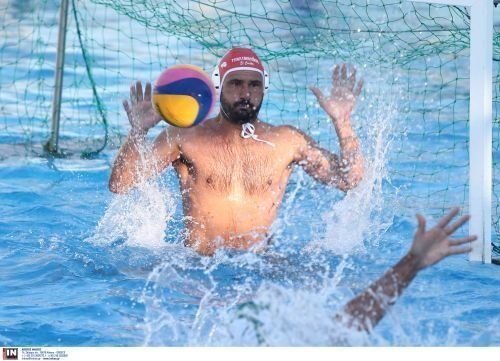 «Να είμαστε δυνατοί εντός και εκτός έδρας»