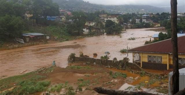 Σιέρα Λεόνε: 400 νεκροί και 600 αγνοούμενοι από τις πλημμύρες