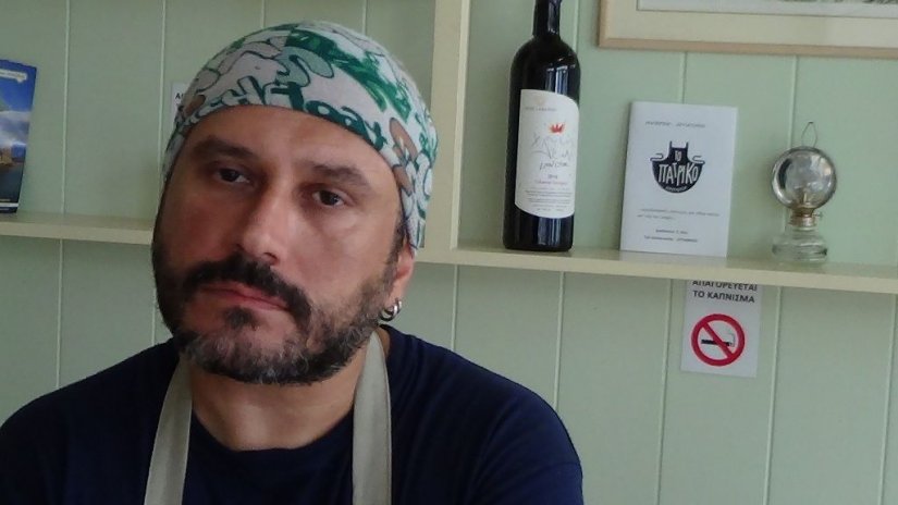 Μανώλης Λίνας