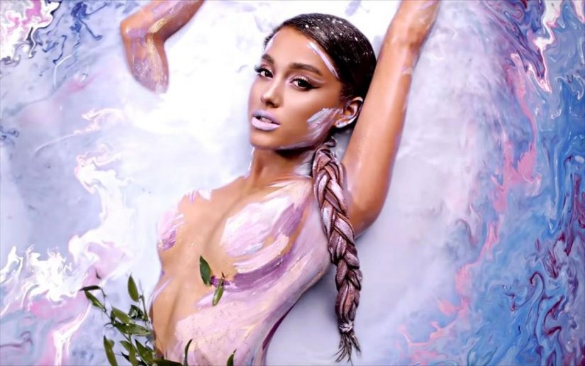 Ariana Grande, God Is A Woman