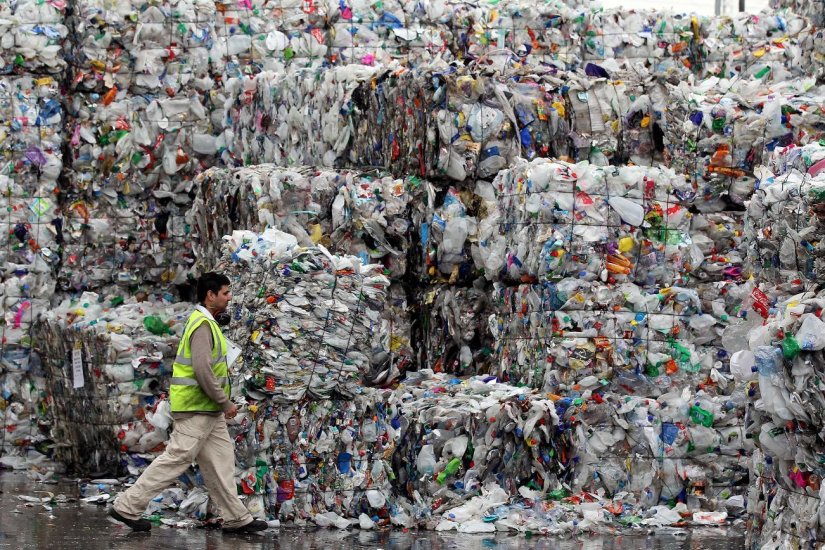 τόνοι πλαστικών σκουπιδιών τόνοι πλαστικών σκουπιδιών