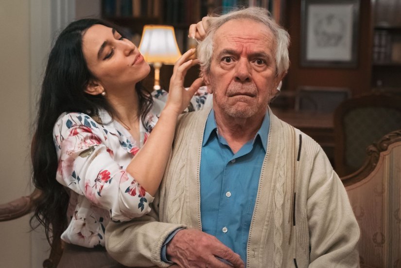 «Xόρεψέ με πατέρα», με τον Γιώργο Αρμένη και την Κατερίνα Αντωνιάδου «Xόρεψέ με πατέρα», με τον Γιώργο Αρμένη και την Κατερίνα Αντωνιάδου