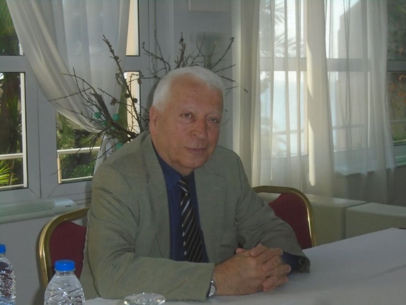 Την υποψηφιότητά του για την Περιφέρεια Β. Αιγαίου ανακοίνωσε και από τη Χίο ο Κώστας Μουτζούρης Την υποψηφιότητά του για την Περιφέρεια Β. Αιγαίου ανακοίνωσε και από τη Χίο ο Κώστας Μουτζούρης