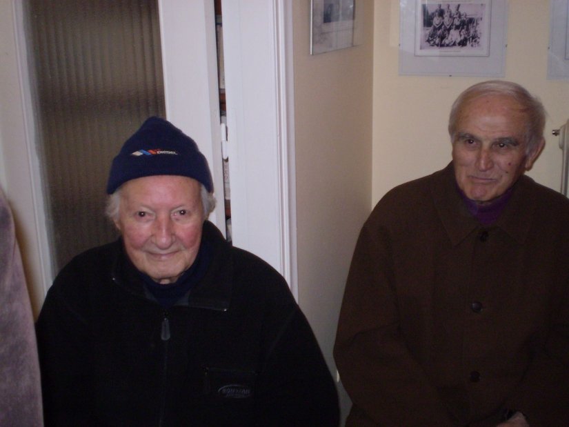 Στη φωτό ο Γιώργος Πολυχρονόπουλος (αριστερά) και ο Κώστας Χαβιάρας (δεξιά) σε συνέλευση του Φιλοτεχνικού το 2013. Στη φωτό ο Γιώργος Πολυχρονόπουλος (αριστερά) και ο Κώστας Χαβιάρας (δεξιά) σε συνέλευση του Φιλοτεχνικού το 2013.