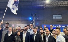 θερμή υποδοχή στον Γρηγόρη Δημητριάδη στην εκδήλωση για τα 52 χρόνια της ΝΔ θερμή υποδοχή στον Γρηγόρη Δημητριάδη στην εκδήλωση για τα 52 χρόνια της ΝΔ